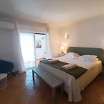 Beauty By The Sea Apartment